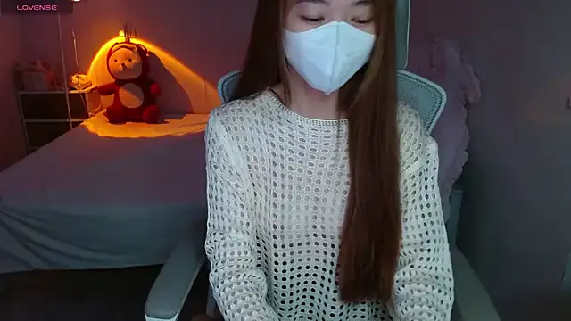 Chiaralovee – webcam model profile photo Image 10