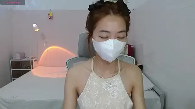 Chiaralovee – webcam model profile photo Image 5