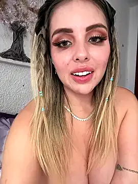 ChelseaBlondeUK – webcam model profile photo Image 3