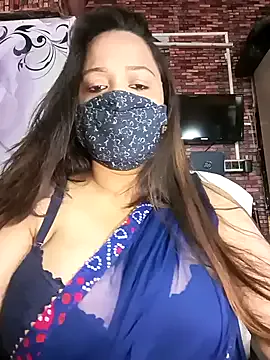 Travel-Couple – webcam model profile photo Image 11