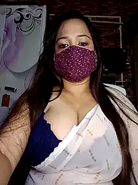 Travel-Couple – webcam model profile photo Image 16