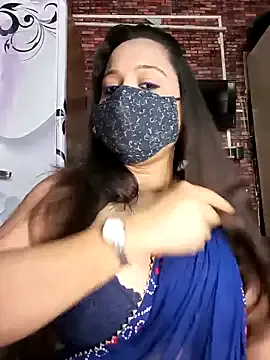 Travel-Couple – webcam model profile photo Image 6