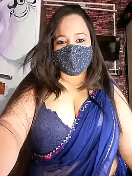 Travel-Couple – webcam model profile photo Image 9