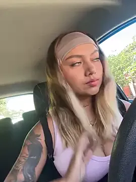 heanvenlyblonde – webcam model profile photo Image 3