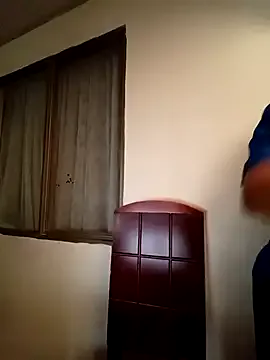 Love698 – webcam model profile photo Image 3