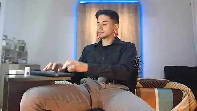 KaylinJan – webcam model profile photo Image 10