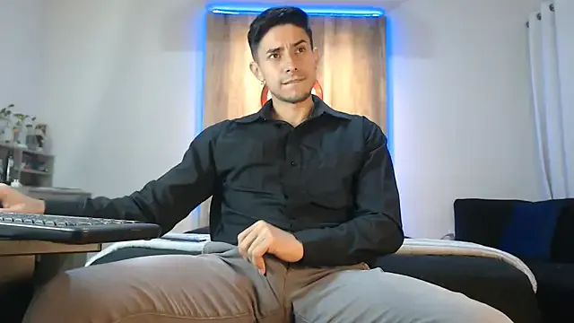 KaylinJan – webcam model profile photo Image 5