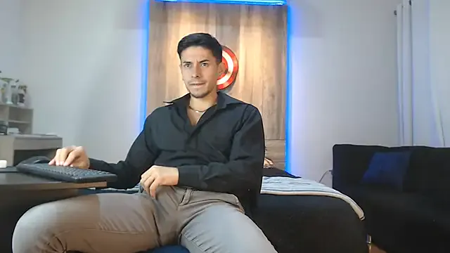 KaylinJan – webcam model profile photo Image 6