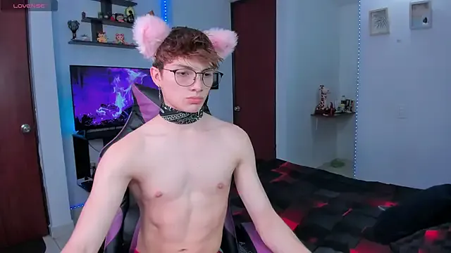 BlondeHott – webcam model profile photo Image 12