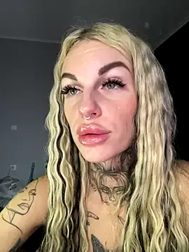 KateDivineUK – webcam model profile photo Image 14