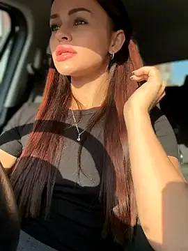 MiaTonyy – webcam model profile photo Image 3