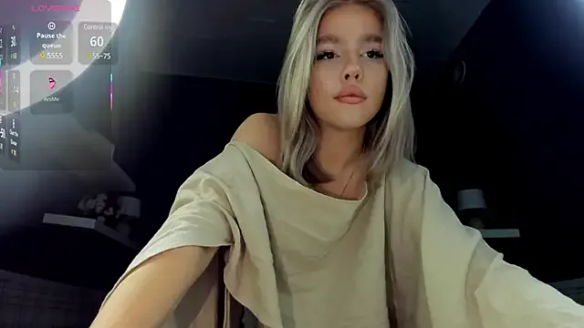 LizzieGreyX – webcam model profile photo Image 2