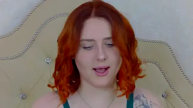 Youlalia – webcam model profile photo Image 5