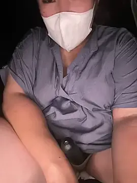 Her-Girl – webcam model profile photo Image 8