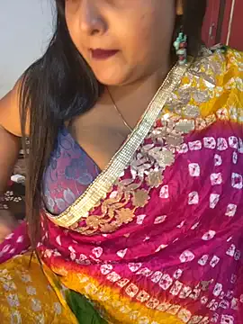 British_EmJess – webcam model profile photo Image 19