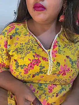 British_EmJess – webcam model profile photo Image 5