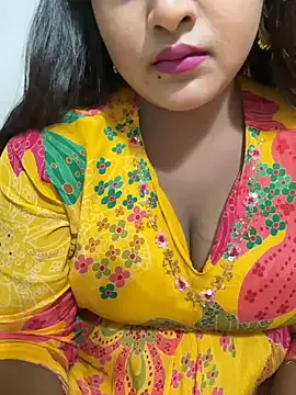 British_EmJess – webcam model profile photo Image 9