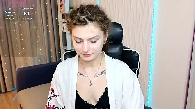 BlondeScarlettx – webcam model profile photo Image 5