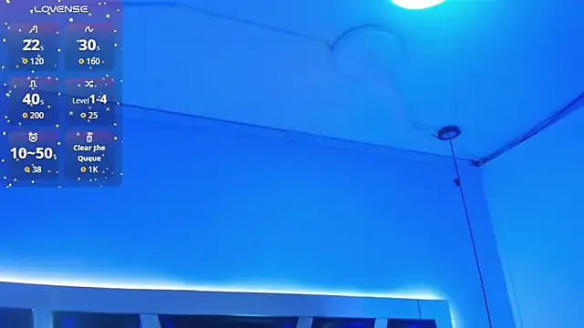 BlondeScarlettx – webcam model profile photo Image 14