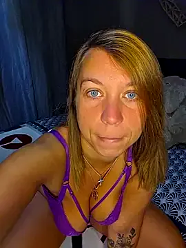 BlondeScarlettx – webcam model profile photo Image 10