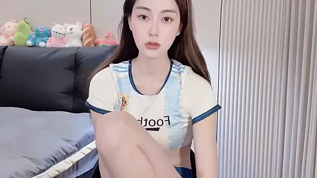 British_EmJess – webcam model profile photo Image 4