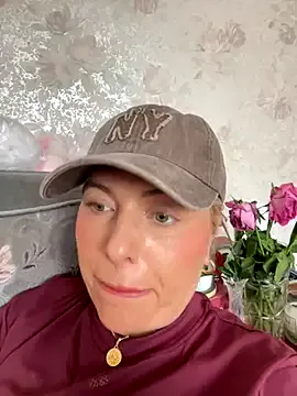 SofiaSins – webcam model profile photo Image 9