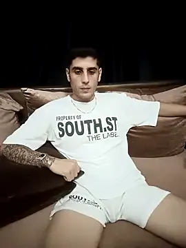 LizzieGreyX – webcam model profile photo Image 14