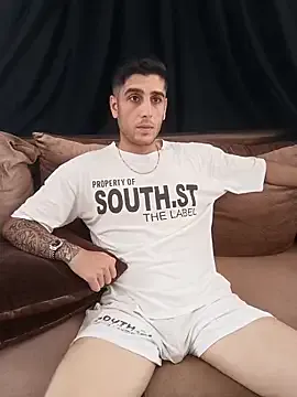 LizzieGreyX – webcam model profile photo Image 17