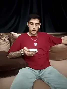 LizzieGreyX – webcam model profile photo Image 18