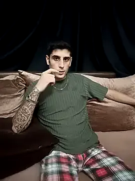 LizzieGreyX – webcam model profile photo Image 9