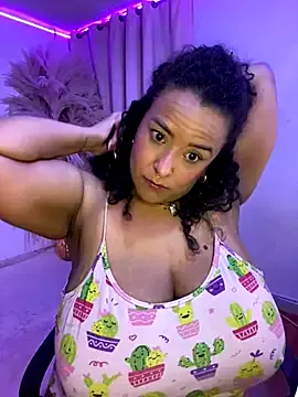 Milaa1998 – webcam model profile photo Image 5