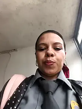 mayadashaaa – webcam model profile photo Image 4