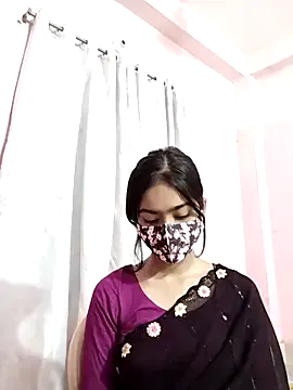 KedraLuv – webcam model profile photo Image 2