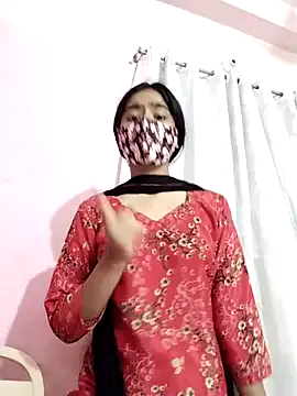 KedraLuv – webcam model profile photo Image 5