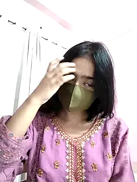 KedraLuv – webcam model profile photo Image 7