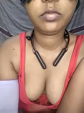 BabeBeth40 – webcam model profile photo Image 13