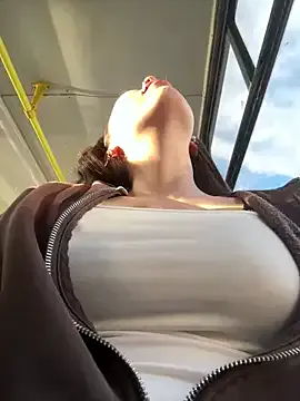 bunny_blonde – webcam model profile photo Image 11