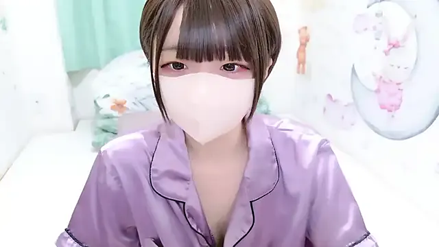 LoraDevine – webcam model profile photo Image 13