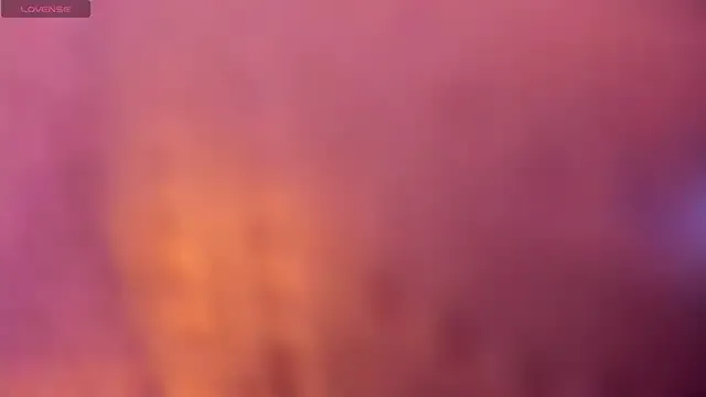 MissKristal – webcam model profile photo Image 18