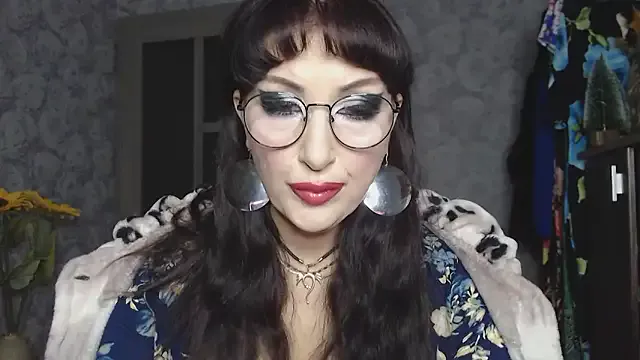 Hotforunow – webcam model profile photo Image 19