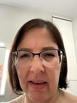 BlondeHott – webcam model profile photo Image 11