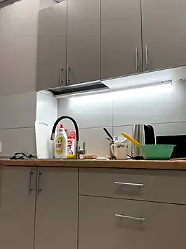 BlondeHott – webcam model profile photo Image 18