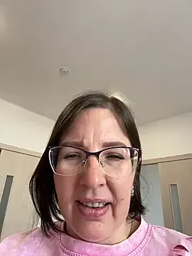 BlondeHott – webcam model profile photo Image 7