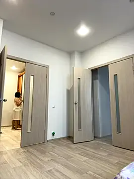 BlondeHott – webcam model profile photo Image 9