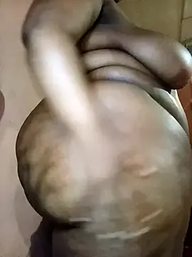 Libely – webcam model profile photo Image 12