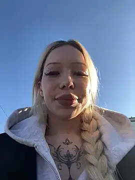 Milfandrea – webcam model profile photo Image 19