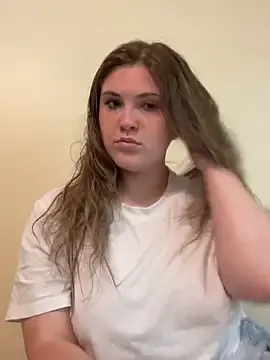 babyizzie – webcam model profile photo