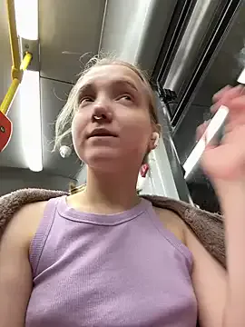 Sailor-Moons – webcam model profile photo Image 10