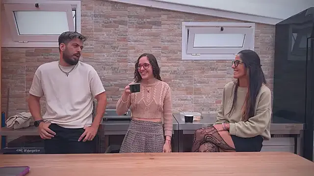 BlondeScarlettx – webcam model profile photo Image 11