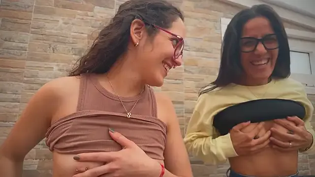 BlondeScarlettx – webcam model profile photo Image 16